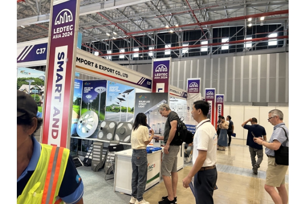 2024.10  HONG KONG -LIGHITNG FAIR,  CHINA